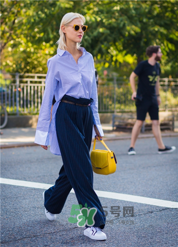 襯衣怎么扎進(jìn)褲子里？襯衣扎進(jìn)褲子里的時(shí)尚穿法