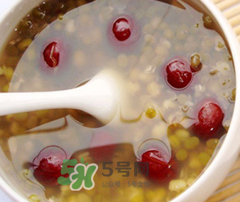 綠豆湯能防中暑嗎？喝綠豆湯能預(yù)防中暑嗎？