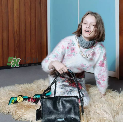 prada etiquette手袋尺寸多大？prada etiquette尺寸有幾種？
