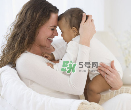 哺乳期上火對寶寶有什么影響？哺乳期上火會影響寶寶上火嗎？