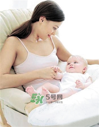 坐月子吃素應(yīng)該吃什么？吃素坐月子怎么坐？