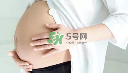 孕期肚皮癢是怎么回事？妊娠紋癢怎么辦？