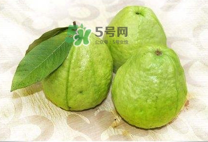 芭樂要削皮嗎？吃芭樂有什么好處？
