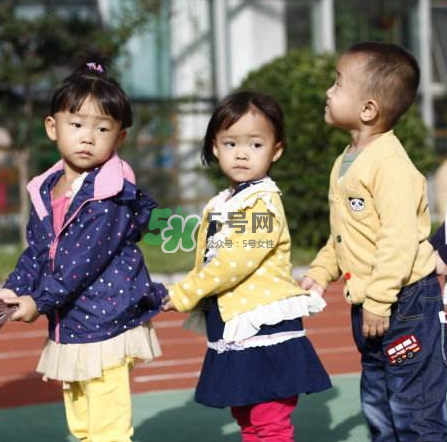 上幼兒園前應(yīng)該學(xué)會什么？上幼兒園前要學(xué)會什么？