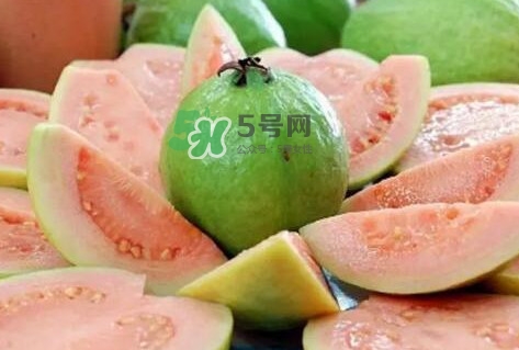 芭樂要削皮嗎？吃芭樂有什么好處？