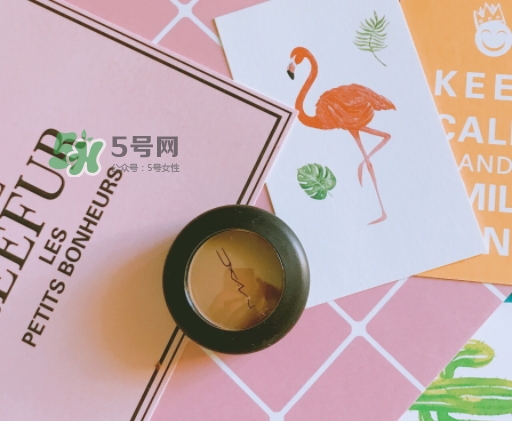 mac焦點(diǎn)小眼影怎么樣？mac時(shí)尚焦點(diǎn)小眼影好用嗎