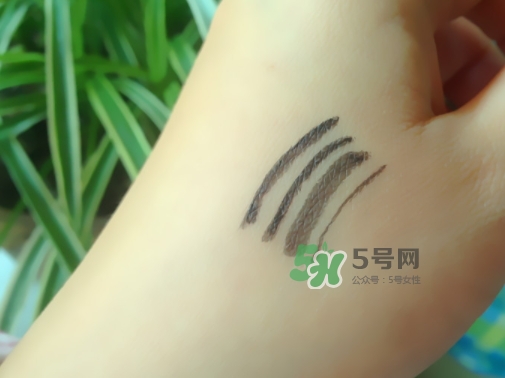 mac眼線(xiàn)液筆好用嗎？mac眼線(xiàn)液筆哪款好用？