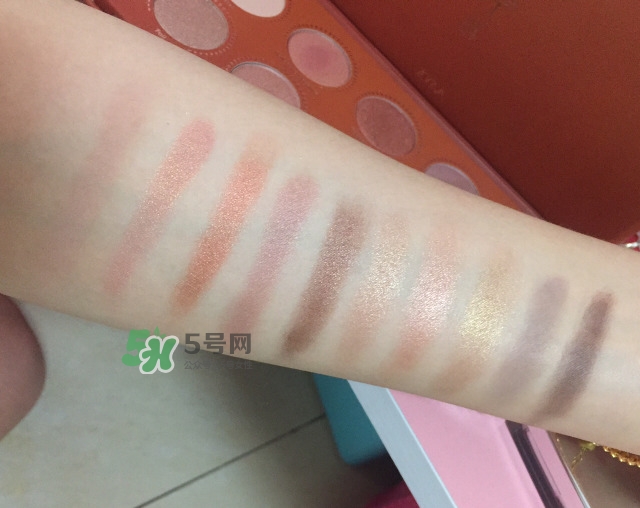 zoeva玫瑰金眼影盤怎么畫？zoeva rose golden畫法教程