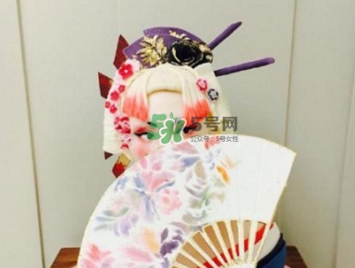 什么叫做翻糖蛋糕？6寸的翻糖蛋糕多少錢？