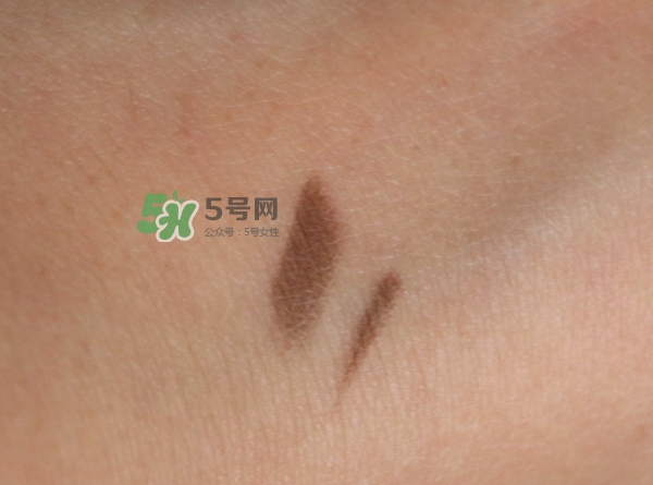 mac眉筆怎么轉(zhuǎn)？mac眉筆轉(zhuǎn)不出來?