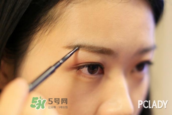 mac眉筆怎么用？mac魅可眉筆怎么削