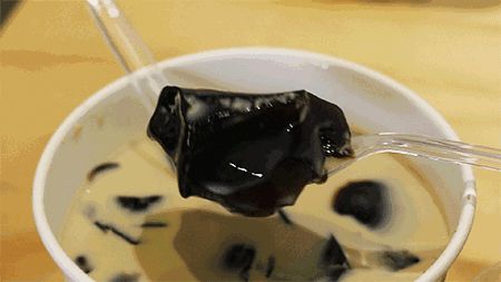 仙草凍怎么吃？仙草粉做的仙草凍怎么會有點苦