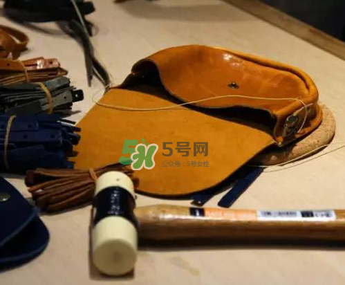 roberu peace and smile笑臉錢包多少錢_在哪買_怎么買？