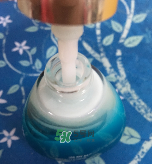 溫碧泉明星復(fù)合水精華怎么用？溫碧泉明星復(fù)合水精華用法