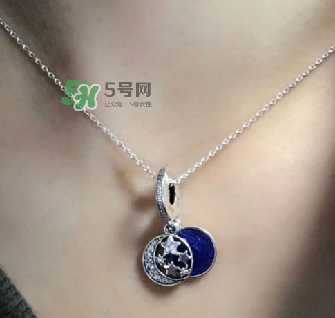 pandora復(fù)古夜空項(xiàng)鏈多少錢？潘多拉夜空項(xiàng)鏈專柜價(jià)格