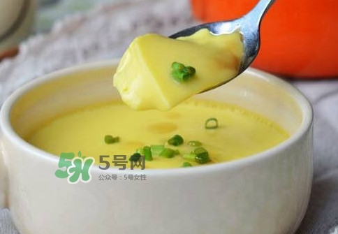 蒸雞蛋是冷水上鍋蒸嗎？蒸雞蛋是用冷水還是熱水？