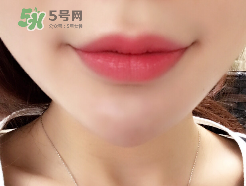 tf白管05和07哪個(gè)好看？tom ford白管05和07試色對(duì)比