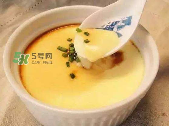 蒸雞蛋是冷水上鍋蒸嗎？蒸雞蛋是用冷水還是熱水？