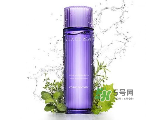 dermafirm德妃紫蘇水變色怎么回事？德妃紫蘇水什么顏色？