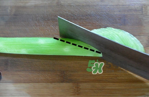 青筍怎么處理？青筍怎么切成菱形