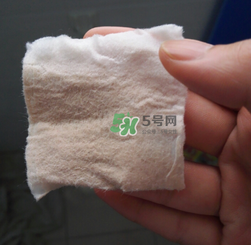 歐詩漫卸妝水怎么樣？歐詩漫卸妝水含酒精嗎？