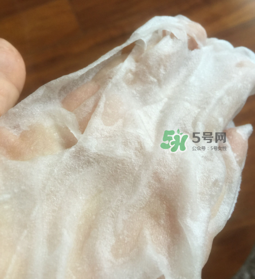 伊貝詩面膜怎么樣？伊貝詩面膜有熒光劑嗎？