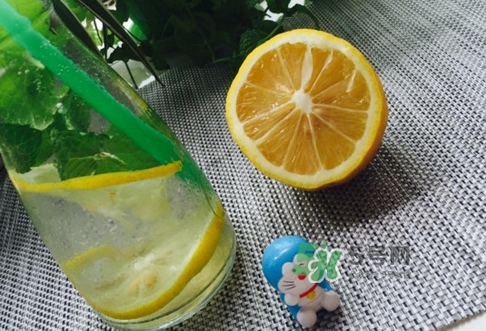 蘇打水有什么作用？喝蘇打水有什么好處