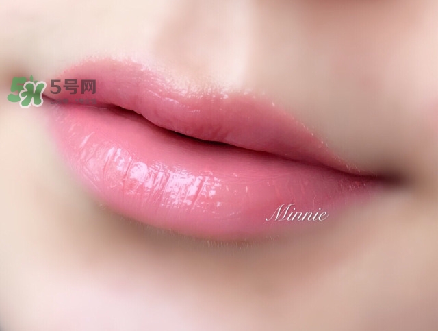 保濕口紅哪個(gè)牌子好？什么牌子的口紅保濕效果好