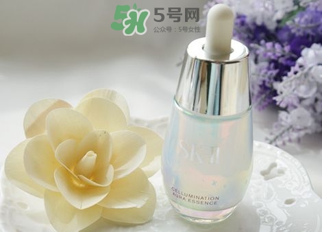 sk2小紅瓶和小燈泡精華哪個(gè)好？sk2小燈泡和小銀瓶精華區(qū)別