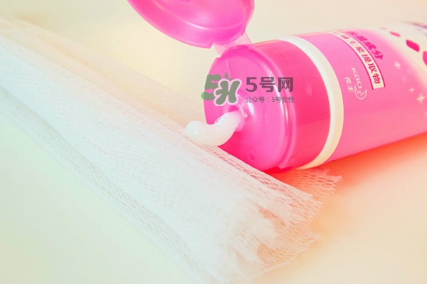 碧柔卸妝潔面乳好用嗎？碧柔卸妝潔面乳怎么用？