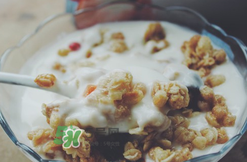 卡樂(lè)比熱帶椰子口味好吃嗎？卡樂(lè)比熱帶椰子麥片怎么樣？
