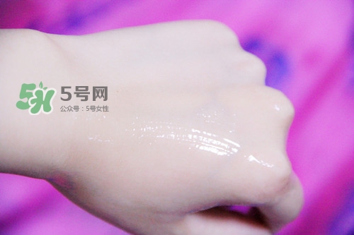 夢(mèng)妝花萃凈白調(diào)理水怎么樣？夢(mèng)妝花萃凈白調(diào)理水能補(bǔ)水嗎？