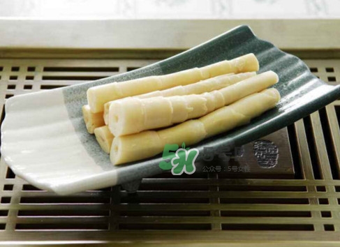 苦筍可以和排骨一起煮嗎？排骨能和苦筍一起吃嗎