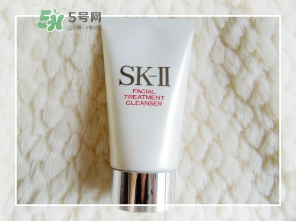 SK2護膚潔面霜怎么樣？sk2潔面霜是洗面奶嗎？