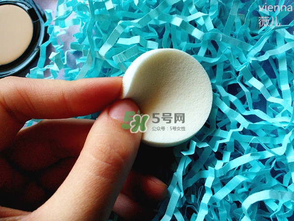 Bobbi Brown芭比波朗粉凝霜怎么樣？芭比波朗無感持妝粉凝霜好用嗎？