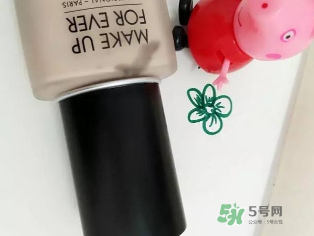 玫珂菲水粉霜怎么樣？玫珂菲全新雙用水粉霜好用嗎？
