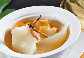 產(chǎn)后吃燕窩好還是花膠？花膠和燕窩可以一起吃嗎？