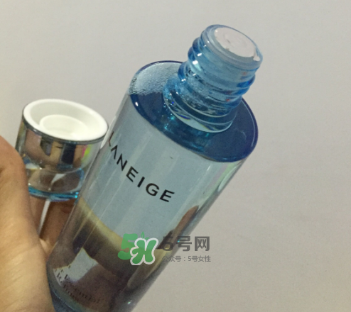蘭芝水凝輕盈精華水怎么樣？蘭芝水凝輕盈精華水好用嗎？