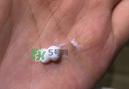 百雀羚眼霜怎么用？百雀羚眼霜怎么打開