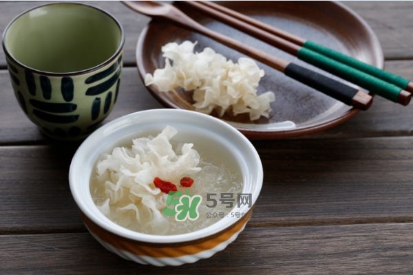 吃燕窩能保胎嗎？燕窩可以和什么一起燉？
