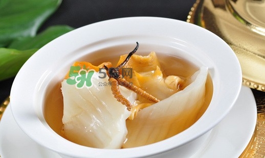 產(chǎn)后吃燕窩好還是花膠？花膠和燕窩可以一起吃嗎？
