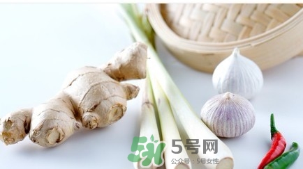 男人吃蔥壯陽嗎？男人吃蔥有什么好處？
