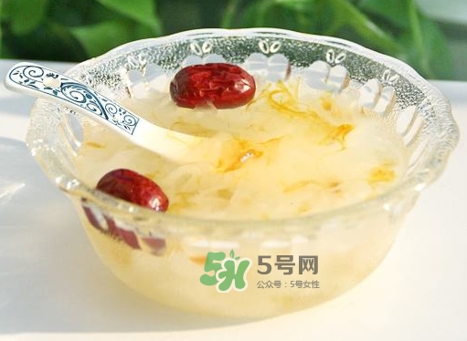 燕窩和銀耳可以一起燉嗎？燕窩和銀耳的口感區(qū)別