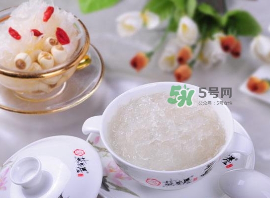 燕窩和銀耳可以一起燉嗎？燕窩和銀耳的口感區(qū)別