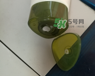 一葉子補(bǔ)水潔面乳怎么樣？一葉子補(bǔ)水洗面奶好用嗎？