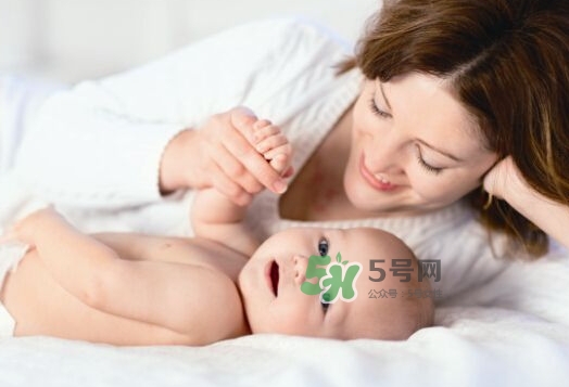 剖腹產(chǎn)真的不疼嗎？20位產(chǎn)后媽媽告訴你剖腹產(chǎn)有多疼