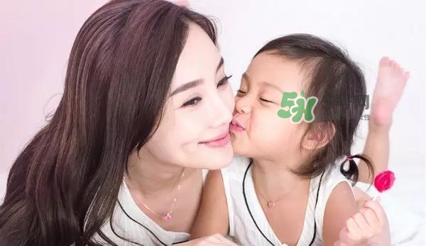 生孩子會(huì)遇到尷尬的事情有哪些？生孩子會(huì)變老嗎？