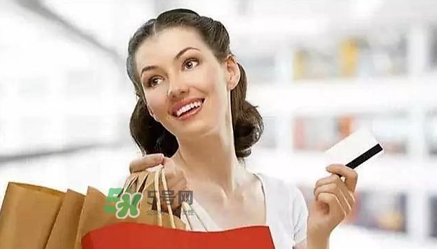 生孩子會(huì)遇到尷尬的事情有哪些？生孩子會(huì)變老嗎？