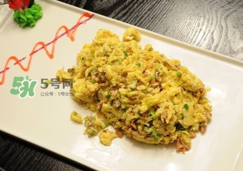 順產(chǎn)前做什么運動生得快？順產(chǎn)前吃什么有助分娩？