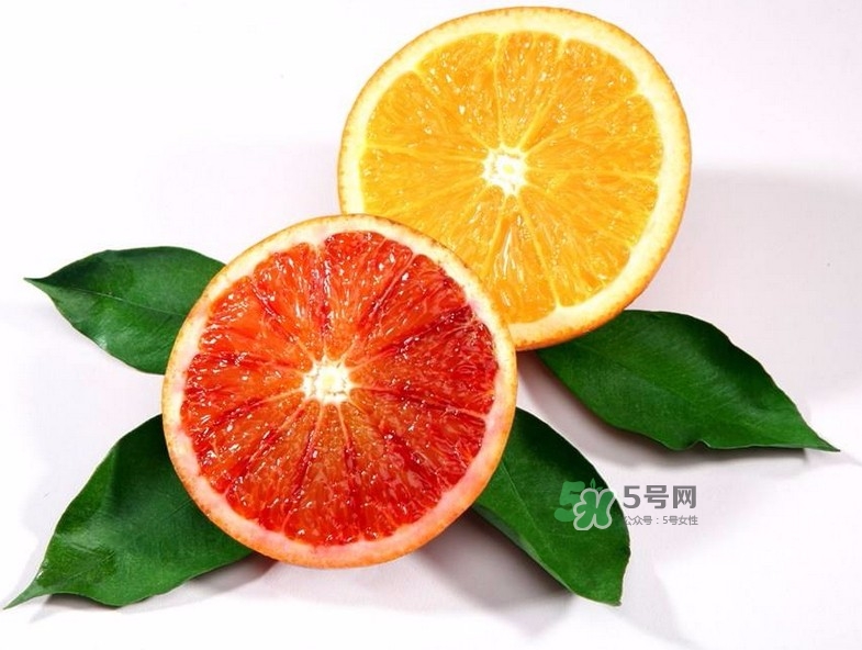 橙子是橘子跟什么水果的雜交品種？橙子是上火還是下火？